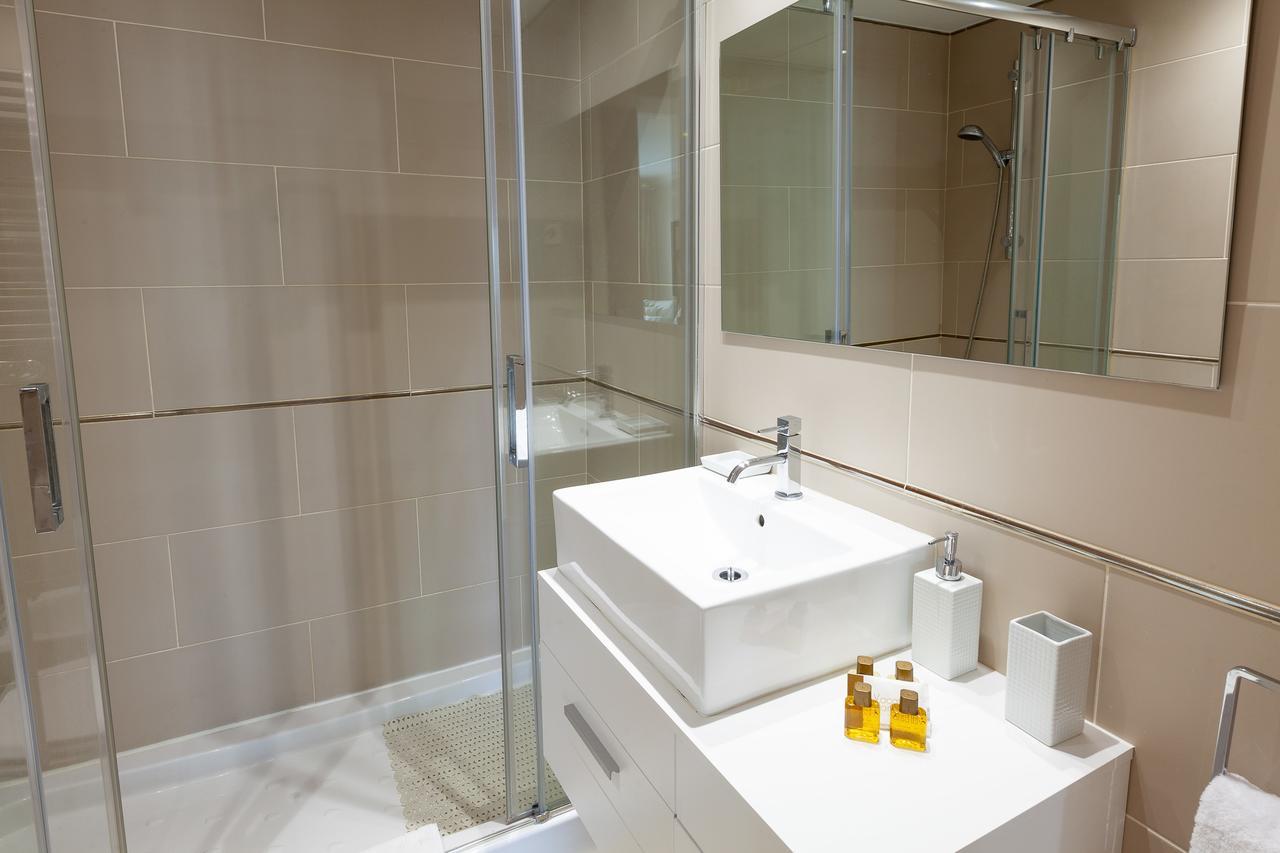 Vacation I Brand New Terrazas De Banus Apt, 24-7 Security, A Minute From The Marina, The Sea And Luxury Shopping Appartement *